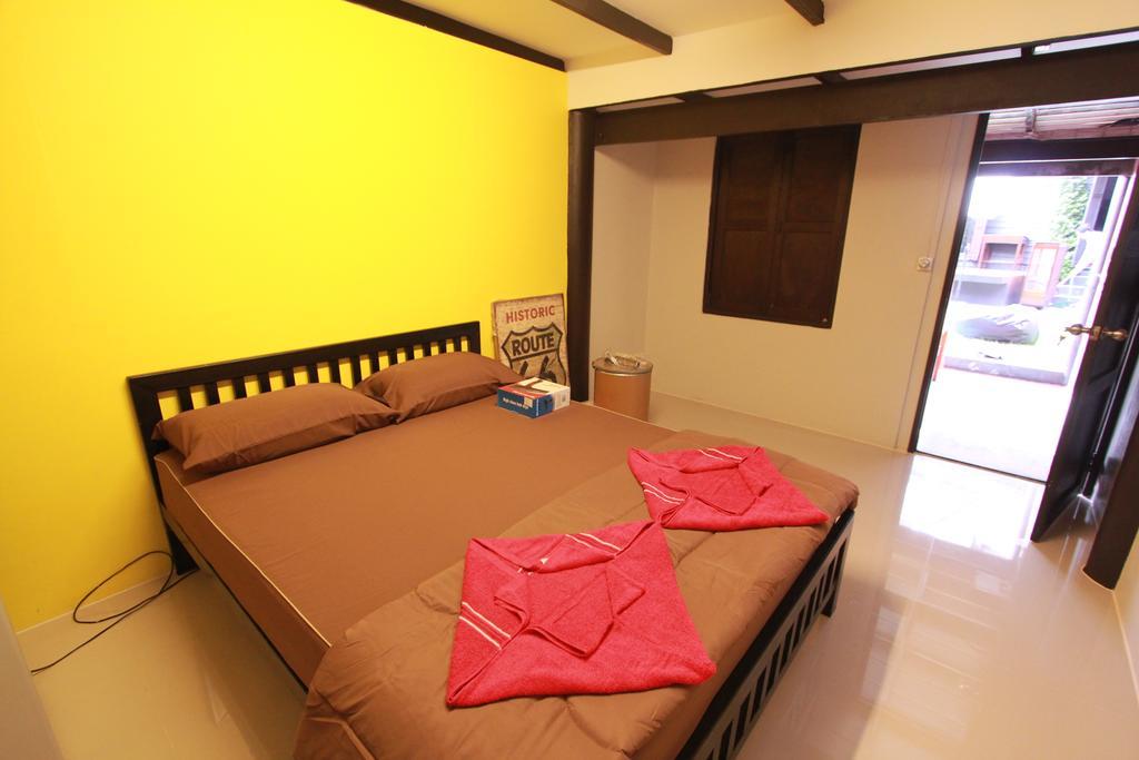 Viman Guesthouse Бангкок Экстерьер фото