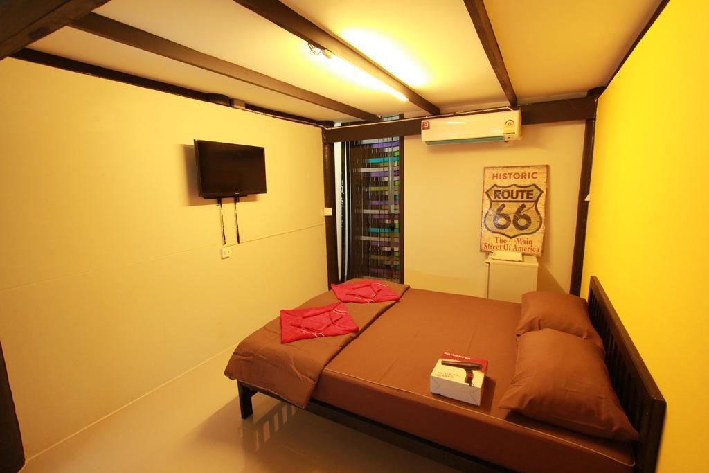 Viman Guesthouse Бангкок Экстерьер фото
