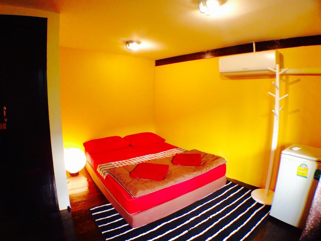 Viman Guesthouse Бангкок Экстерьер фото